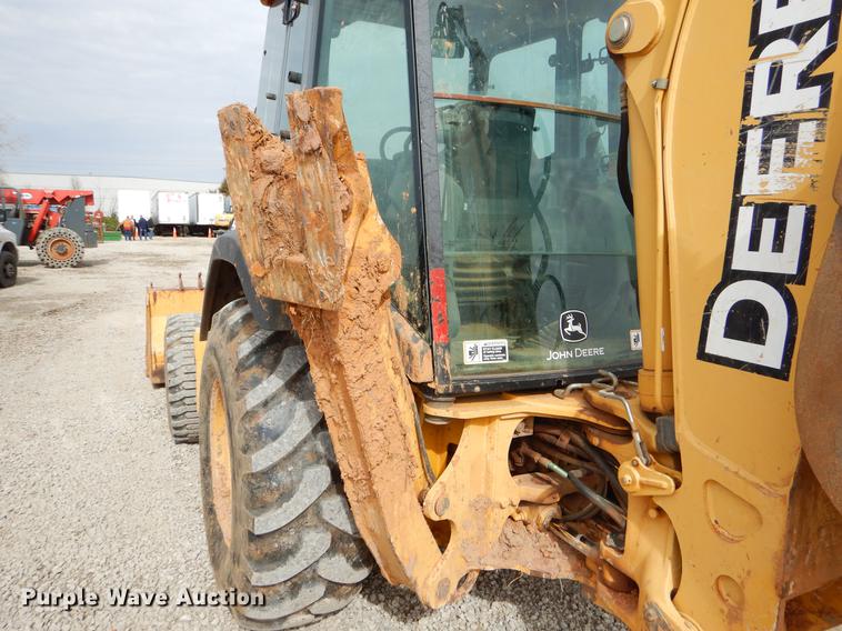 image for item FQ9586 2006 John Deere 310SG backhoe