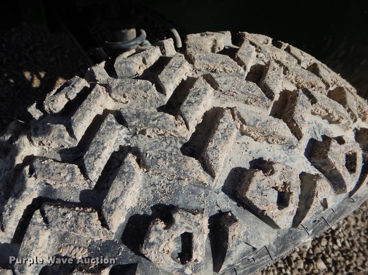 image for item FQ9588 2015 John Deere Gator TX utility vehicle