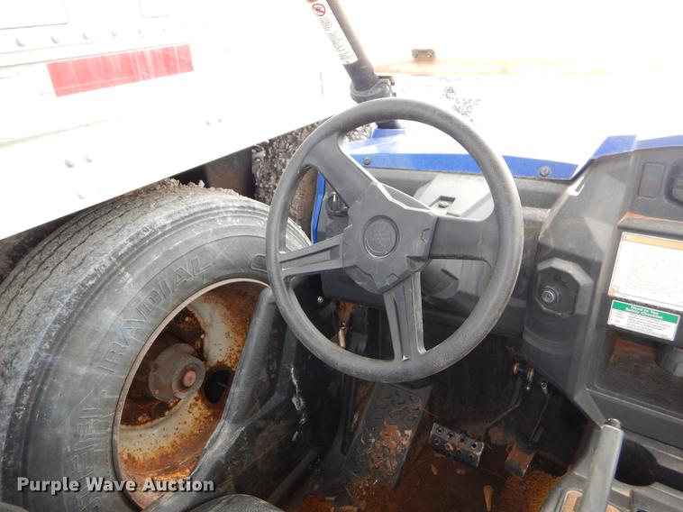 image for item FQ9590 2016 Yamaha Wolverine R Spec utility vehicle