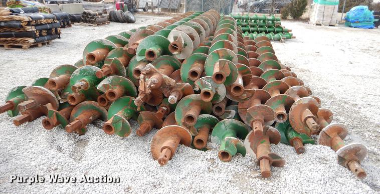 image for item FQ9591 Approximately 30 augers