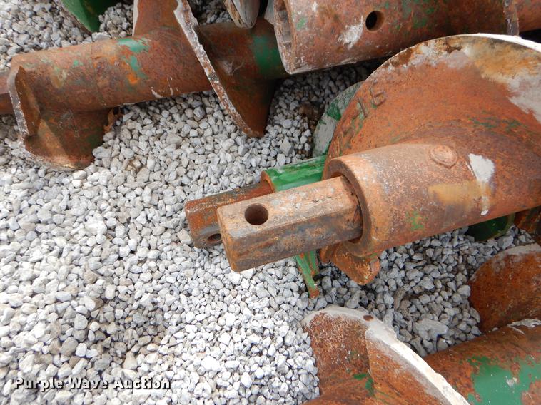 image for item FQ9591 Approximately 30 augers
