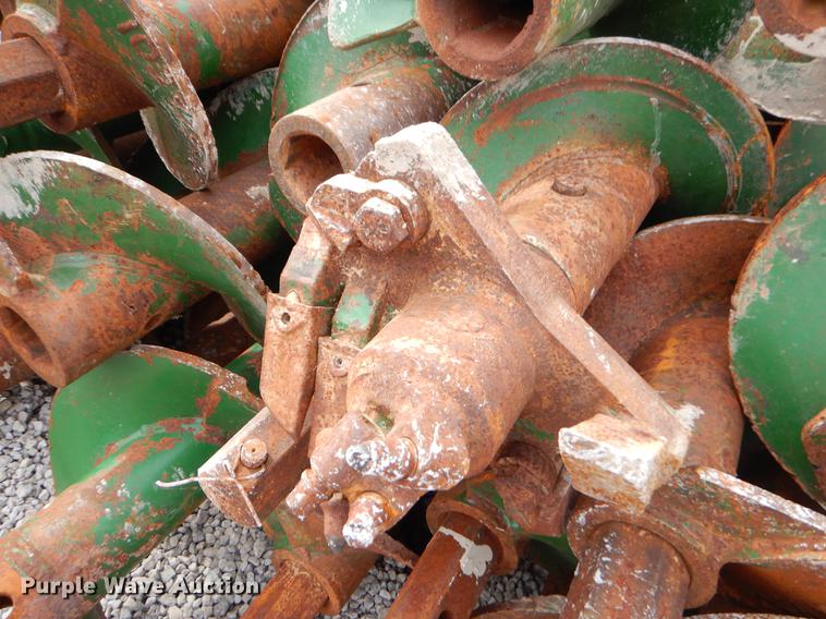 image for item FQ9591 Approximately 30 augers