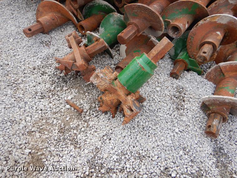 image for item FQ9591 Approximately 30 augers