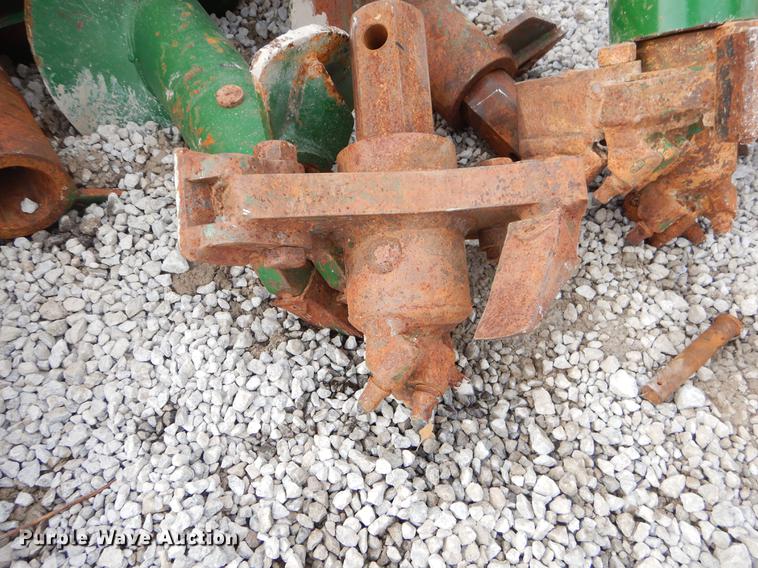 image for item FQ9591 Approximately 30 augers