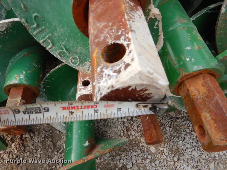 image for item FQ9592 Approximately 18 augers