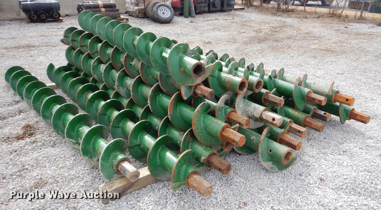 image for item FQ9593 Approximately 20 augers