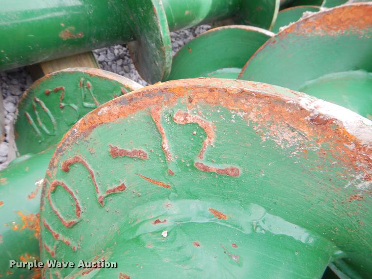 image for item FQ9593 Approximately 20 augers