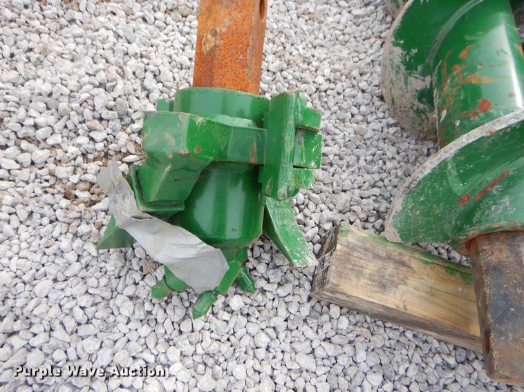 image for item FQ9593 Approximately 20 augers