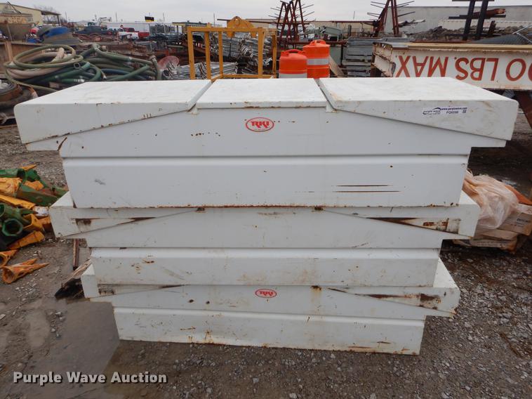 image for item FQ9598 (4) toolboxes