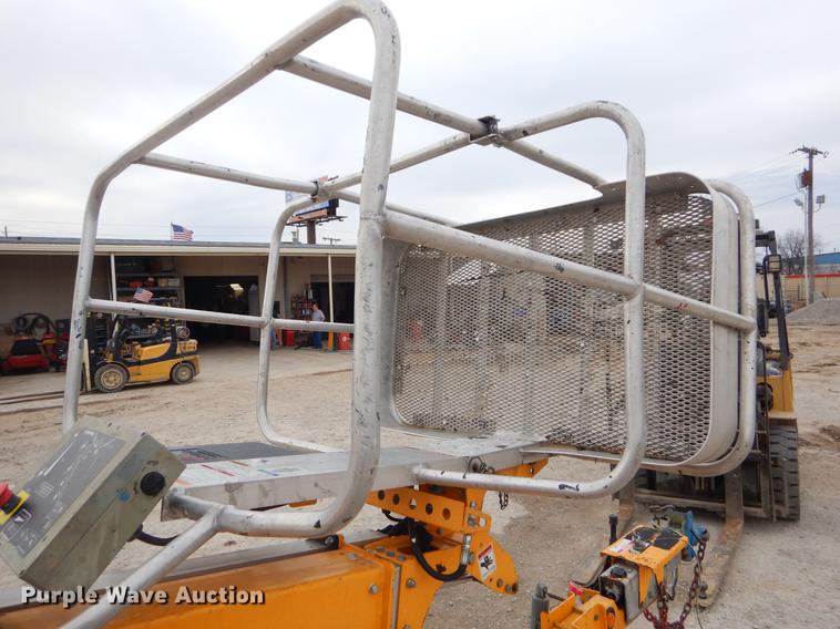 image for item FQ9599 2011 Biljax 3632 boom lift