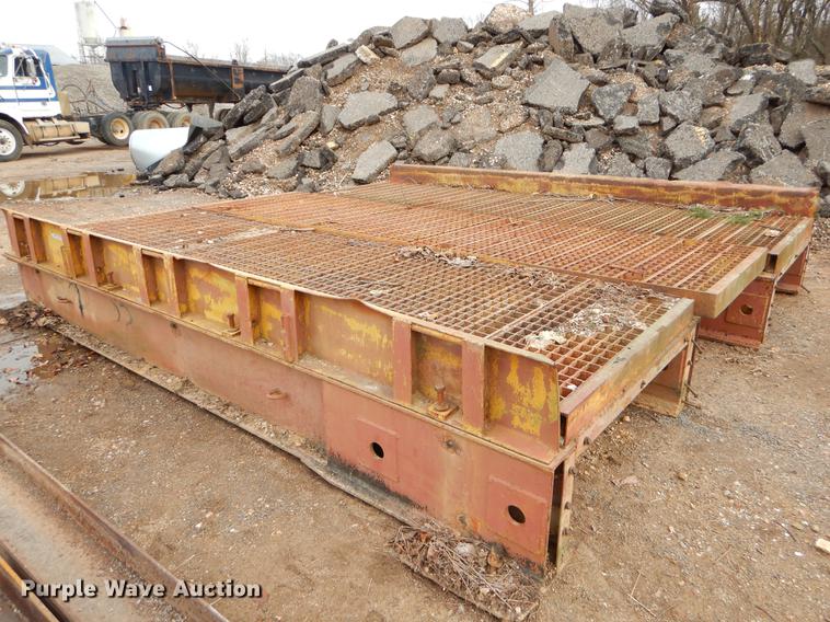 image for item FQ9602 Steel bridge