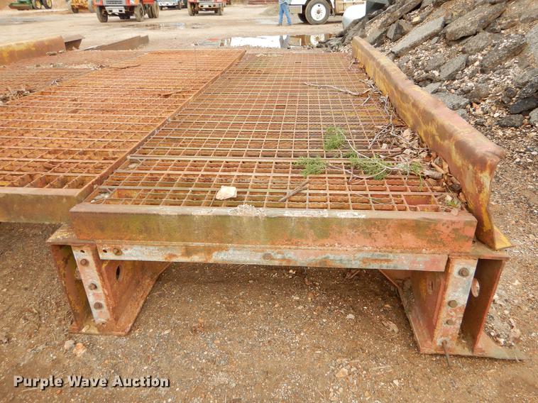 image for item FQ9602 Steel bridge
