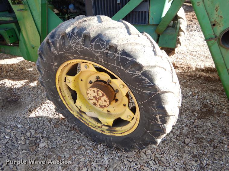 image for item FQ9603 John Deere 2955 tractor
