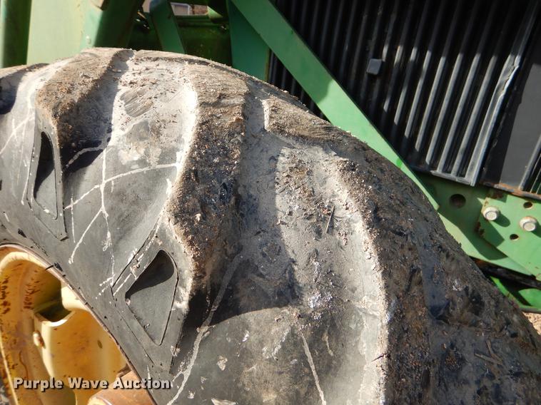 image for item FQ9603 John Deere 2955 tractor