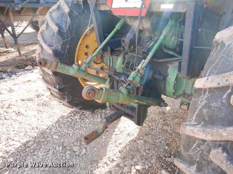 image for item FQ9603 John Deere 2955 tractor