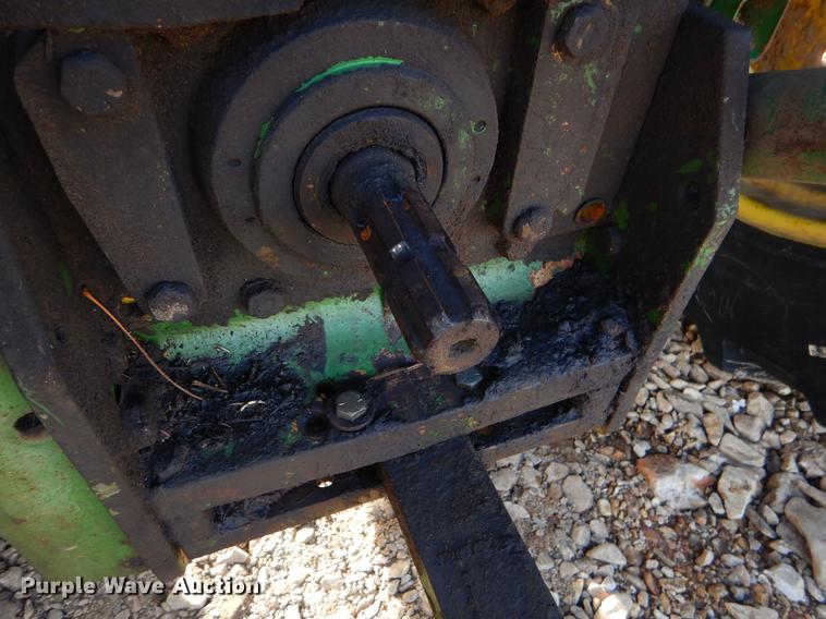 image for item FQ9603 John Deere 2955 tractor