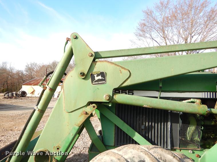 image for item FQ9603 John Deere 2955 tractor