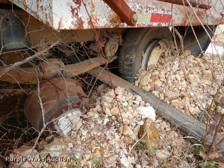 image for item FQ9604 1987 Freightliner FLC dump truck