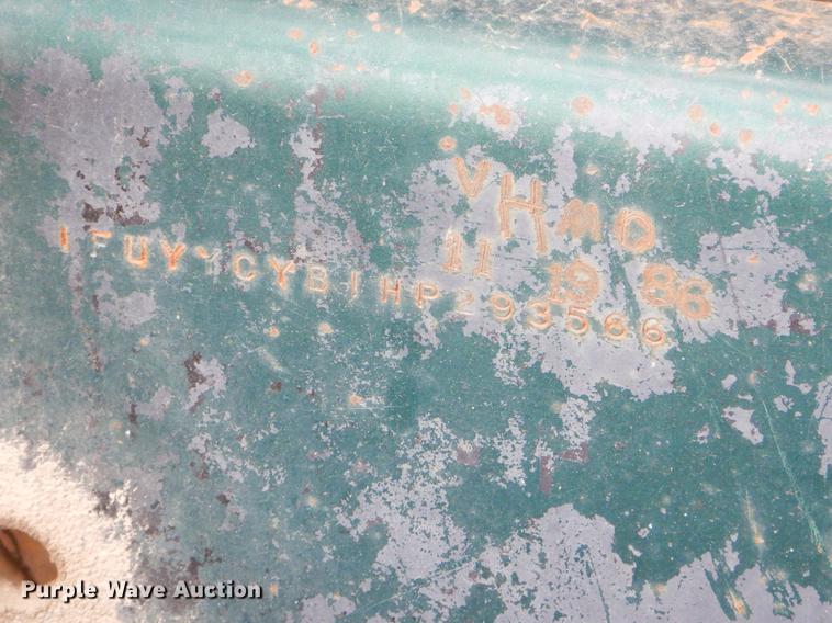 image for item FQ9604 1987 Freightliner FLC dump truck