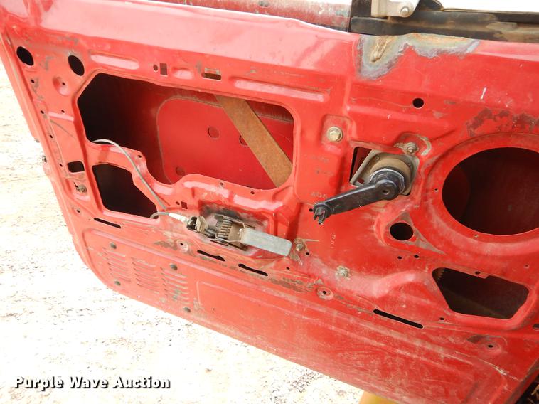 image for item FQ9605 1995 Ford F700 dump truck