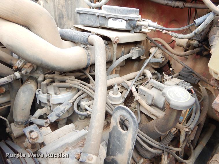 image for item FQ9605 1995 Ford F700 dump truck