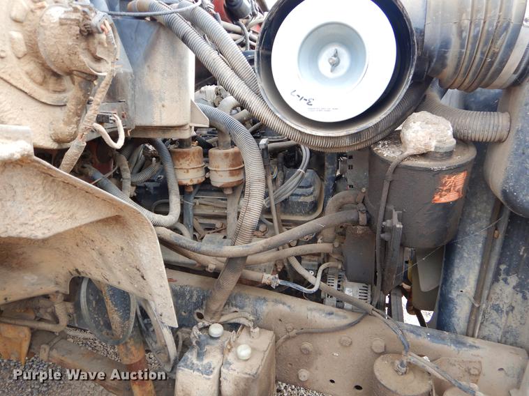 image for item FQ9606 1996 Ford F700 dump truck