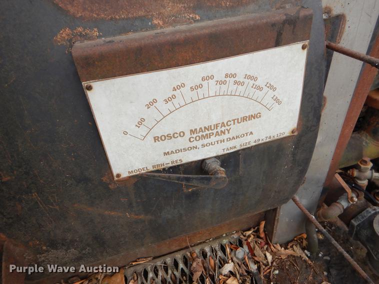 image for item FQ9609 1981 International 1754 oil distribution truck