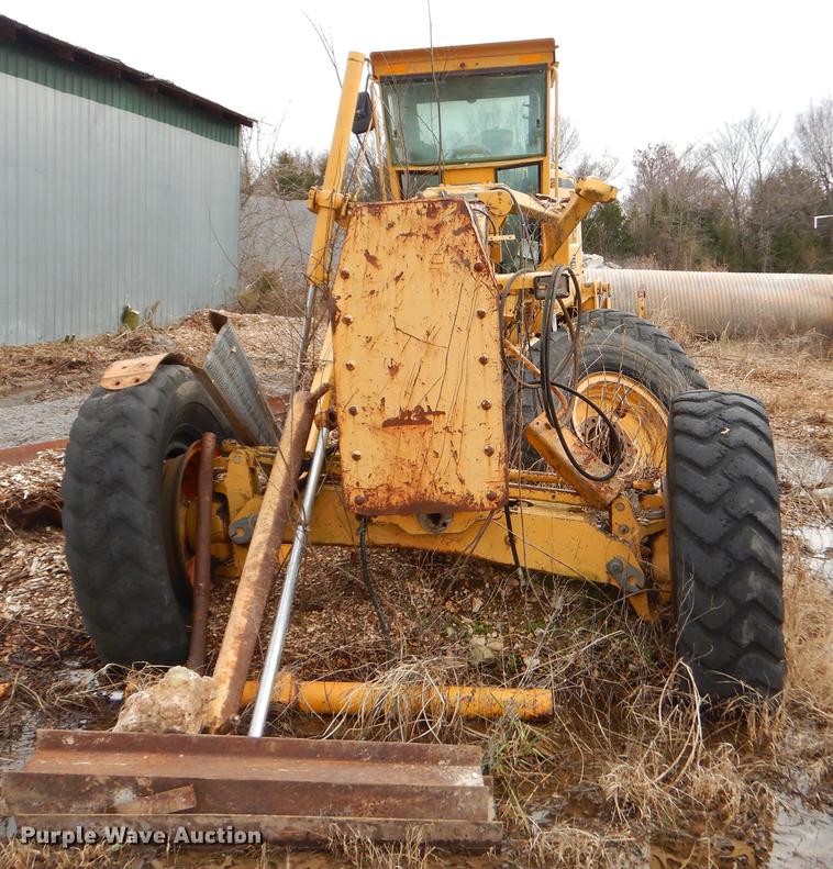 image for item FQ9610 1997 John Deere 670CH motor grader