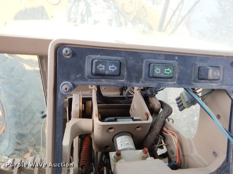 image for item FQ9610 1997 John Deere 670CH motor grader