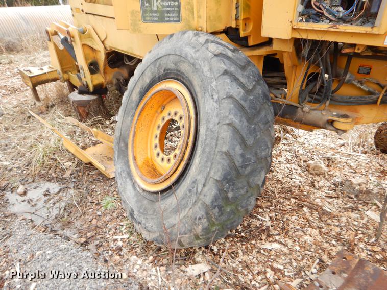 image for item FQ9610 1997 John Deere 670CH motor grader