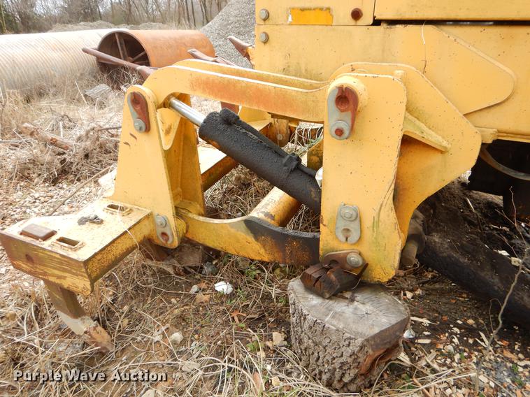 image for item FQ9610 1997 John Deere 670CH motor grader