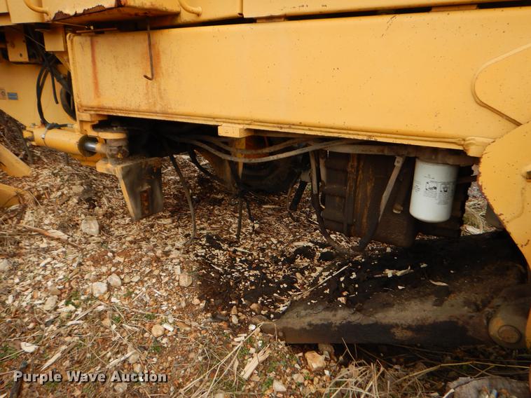 image for item FQ9610 1997 John Deere 670CH motor grader