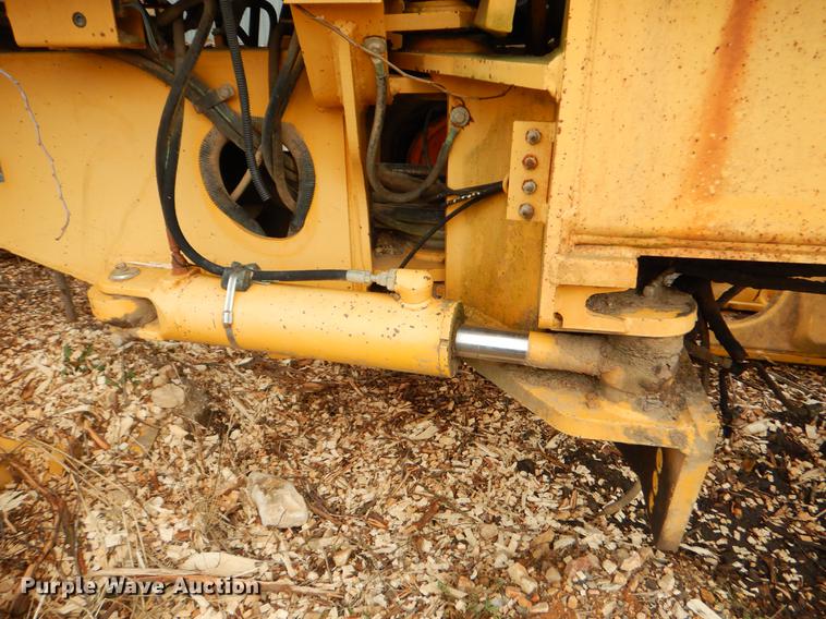 image for item FQ9610 1997 John Deere 670CH motor grader