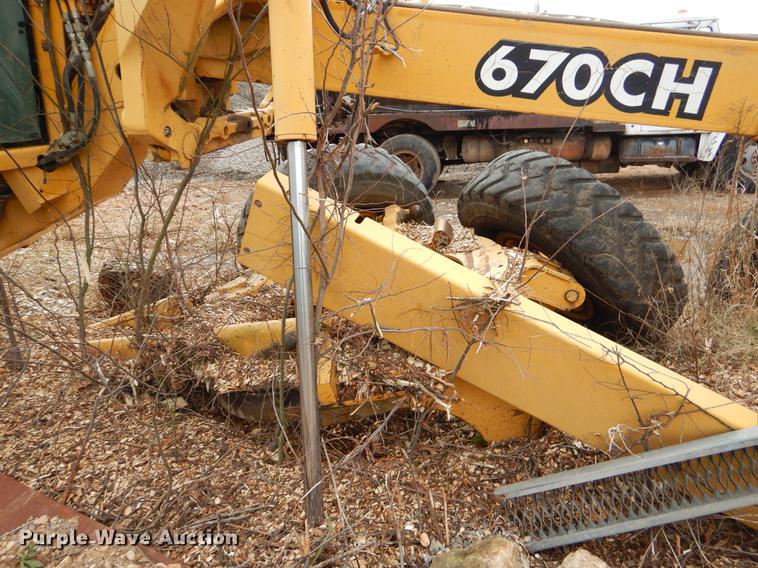 image for item FQ9610 1997 John Deere 670CH motor grader