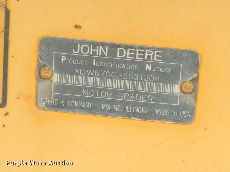 image for item FQ9610 1997 John Deere 670CH motor grader