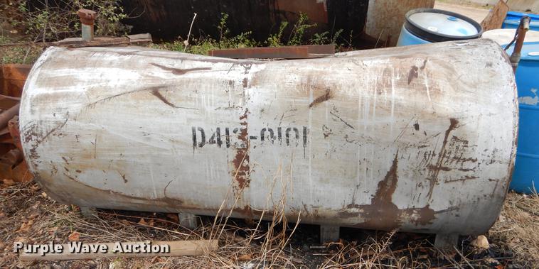 image for item FQ9615 (2) tanks