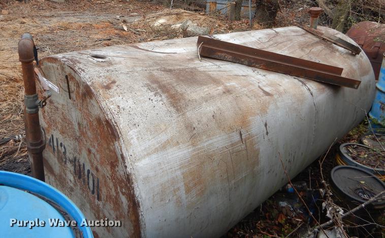 image for item FQ9615 (2) tanks