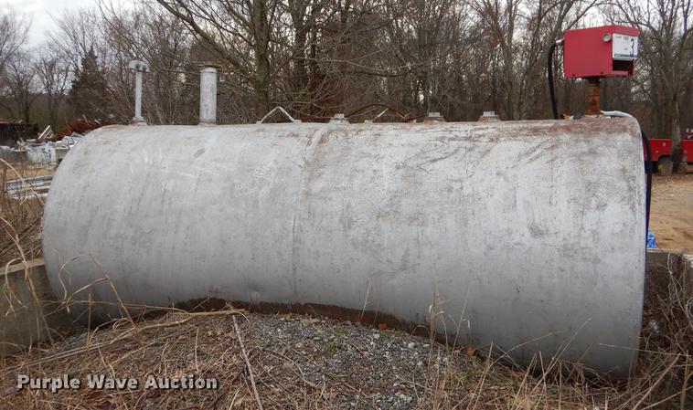 image for item FQ9616 12'L steel fuel tank