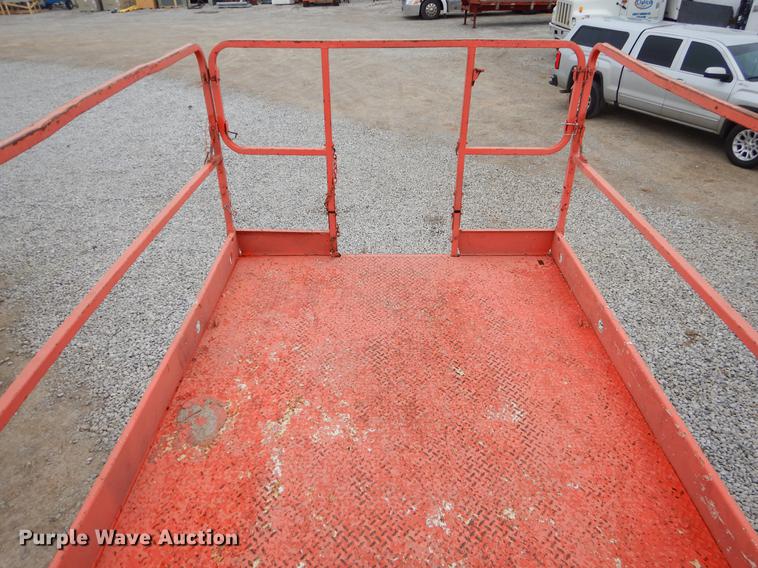 image for item FQ9631 1994 JLG 500RTS scissor lift