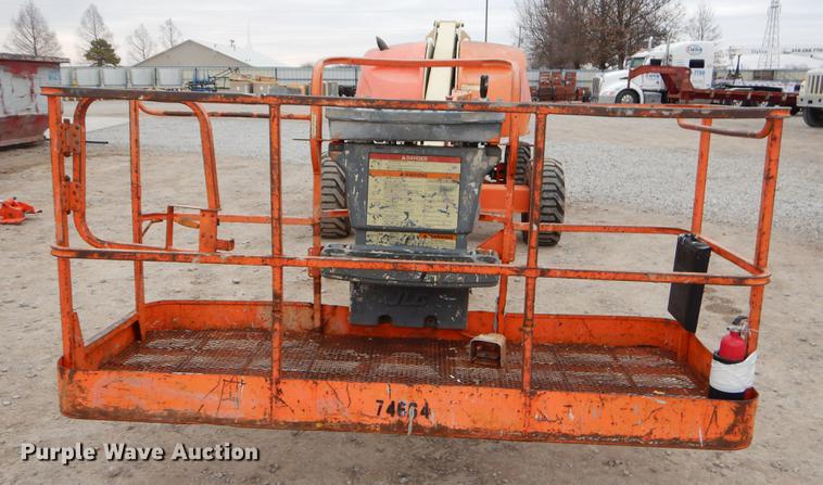 image for item FQ9632 2004 JLG 400S boom lift
