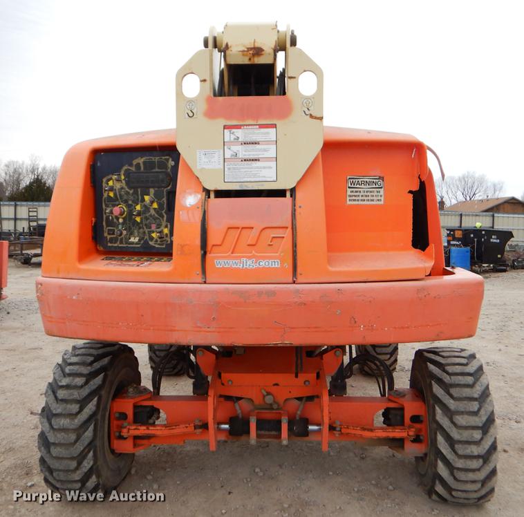 image for item FQ9632 2004 JLG 400S boom lift