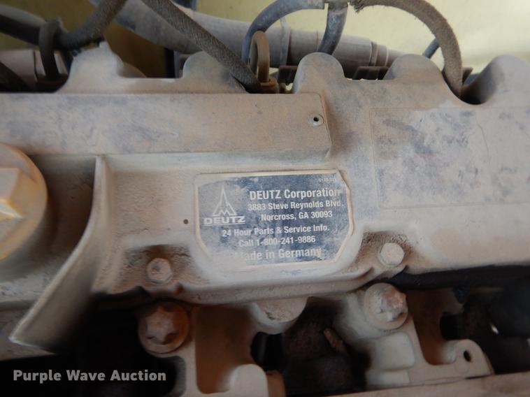 image for item FQ9632 2004 JLG 400S boom lift