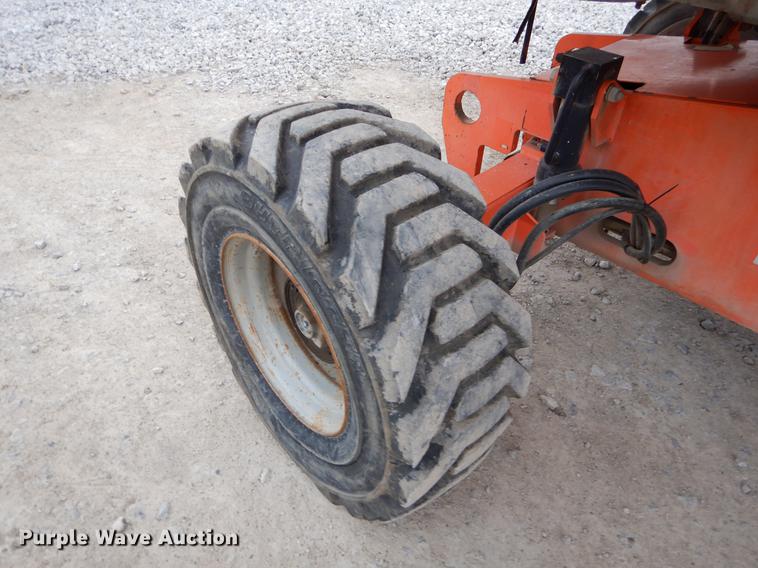 image for item FQ9632 2004 JLG 400S boom lift