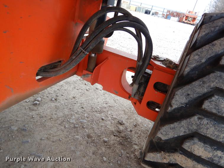 image for item FQ9632 2004 JLG 400S boom lift