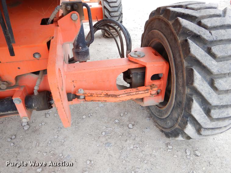 image for item FQ9632 2004 JLG 400S boom lift