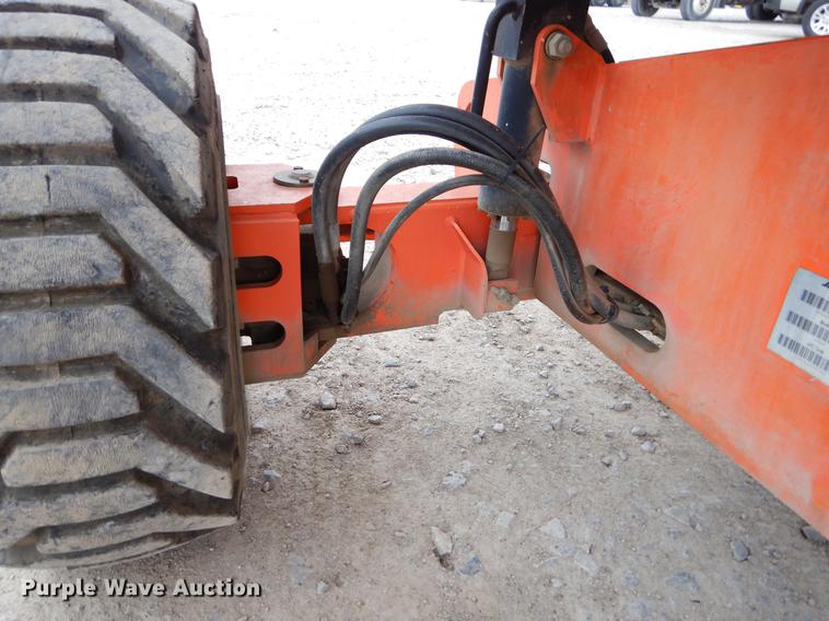 image for item FQ9632 2004 JLG 400S boom lift