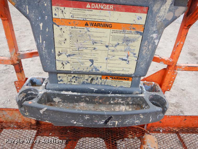 image for item FQ9632 2004 JLG 400S boom lift