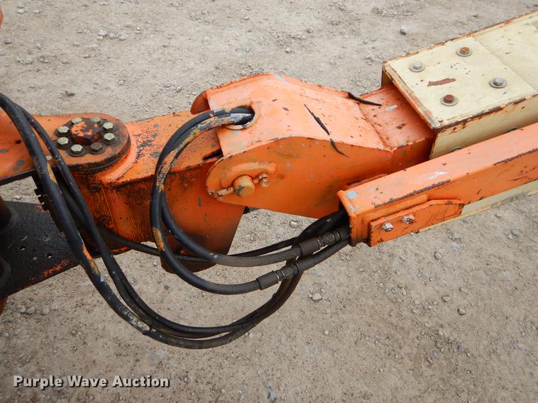 image for item FQ9632 2004 JLG 400S boom lift