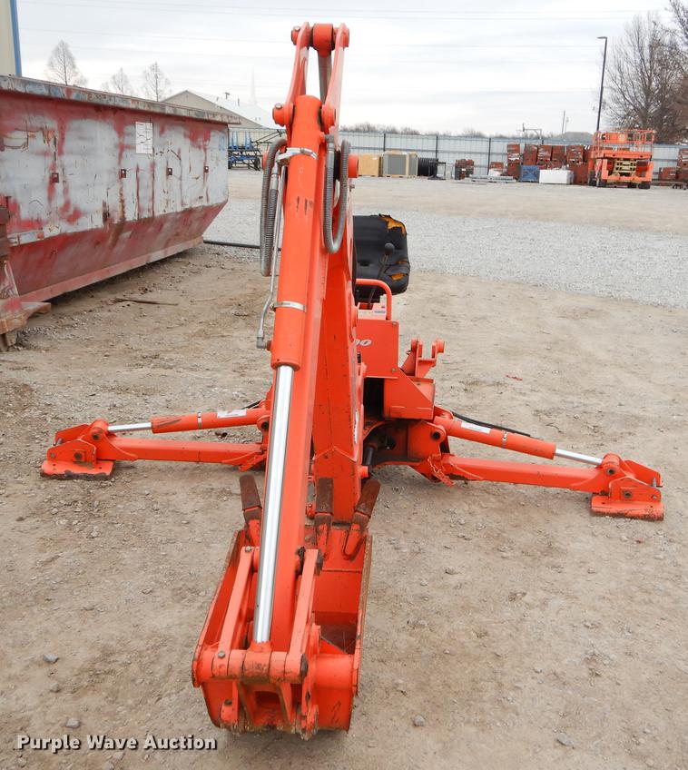 image for item FQ9633 Kubota BH90A tractor backhoe