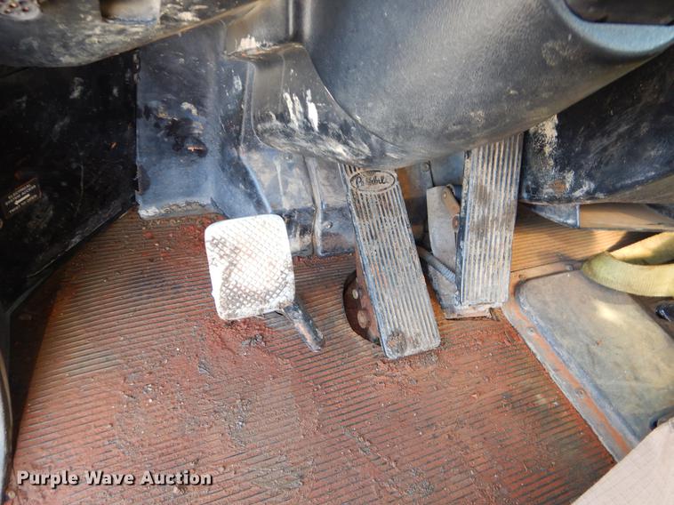 image for item FQ9635 2003 Peterbilt 378 semi truck